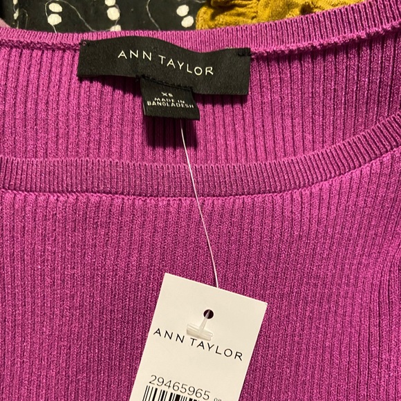 Purple tight ribbed 3/4 sleeve top - Picture 3 of 4